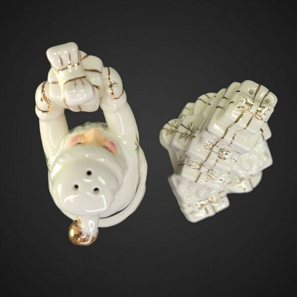 Santa Claus Salt and Pepper Shakers Holly Holidays Christmas Tree Presents‎ - Picture 6 of 11